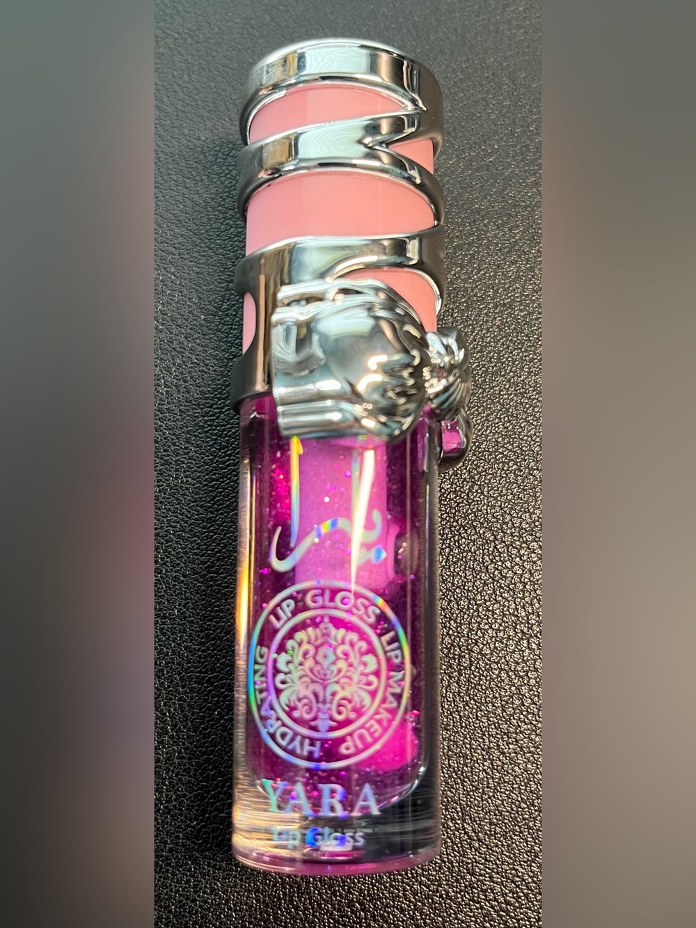 Yara Hydrating Lip Gloss in Pink